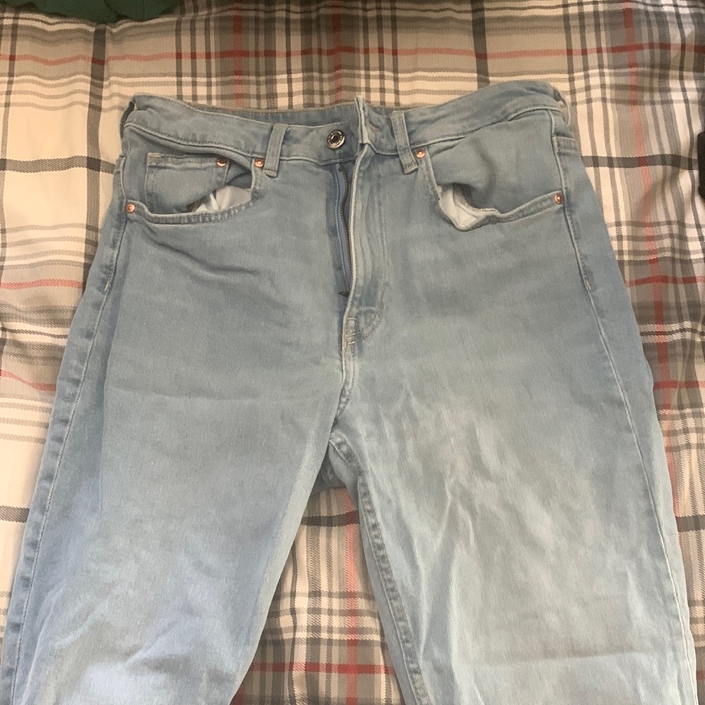 Straight high waisted ankle length denim jeans